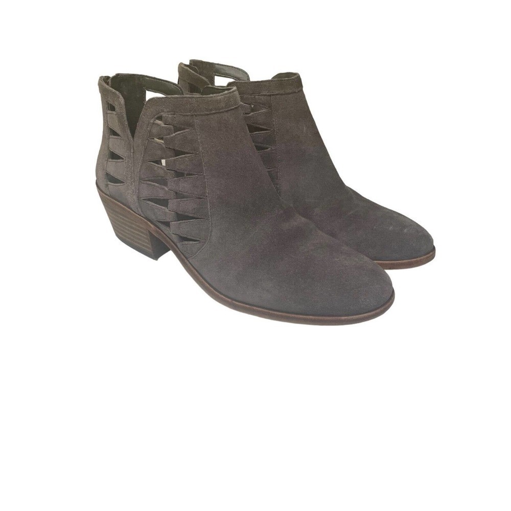 Vince Camuto Peera Cutout Ankle Bootie Boots Suede Leather Graystone Size 8.5M
